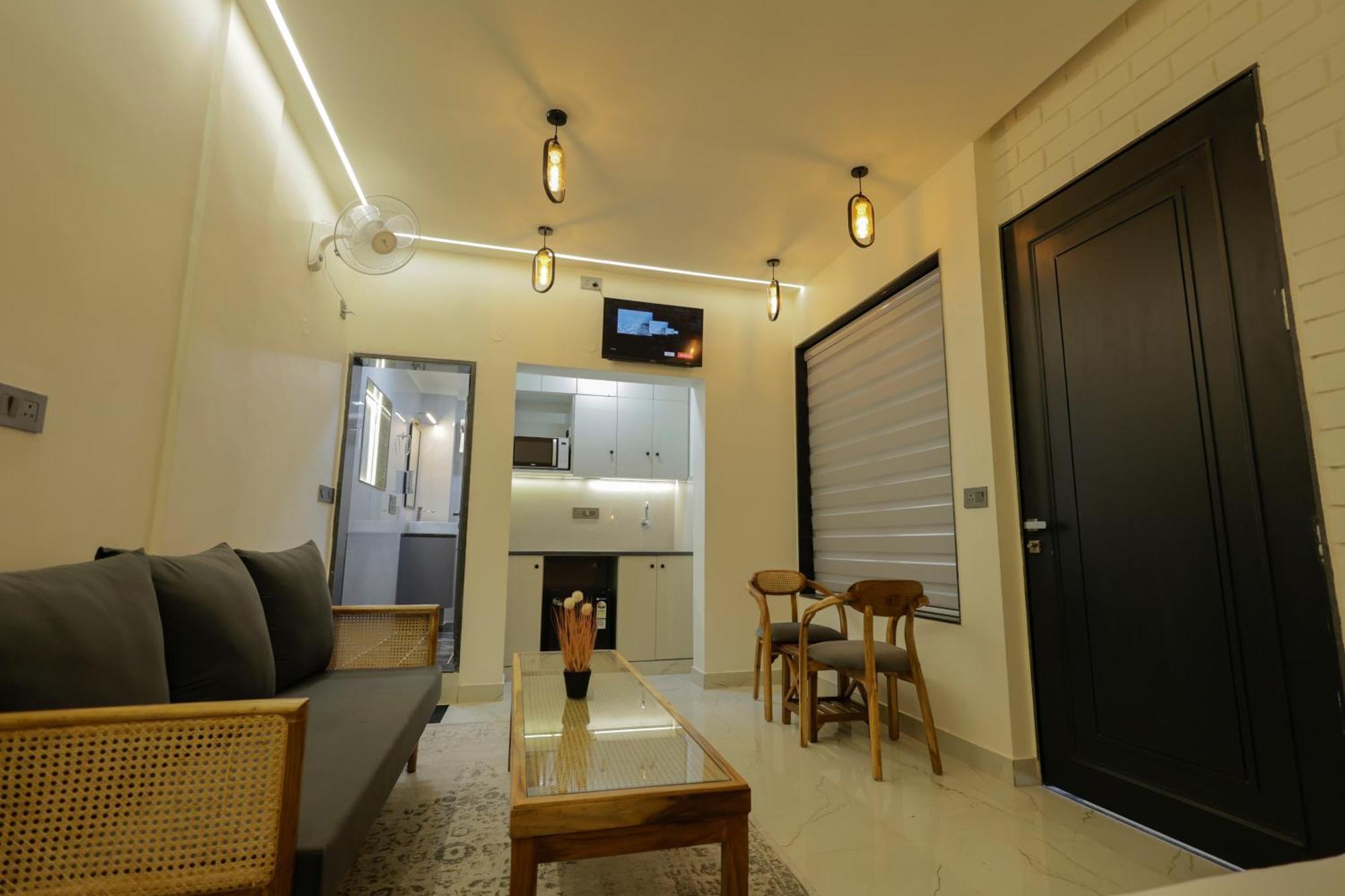 Narayana Homes マトゥラー エクステリア 写真