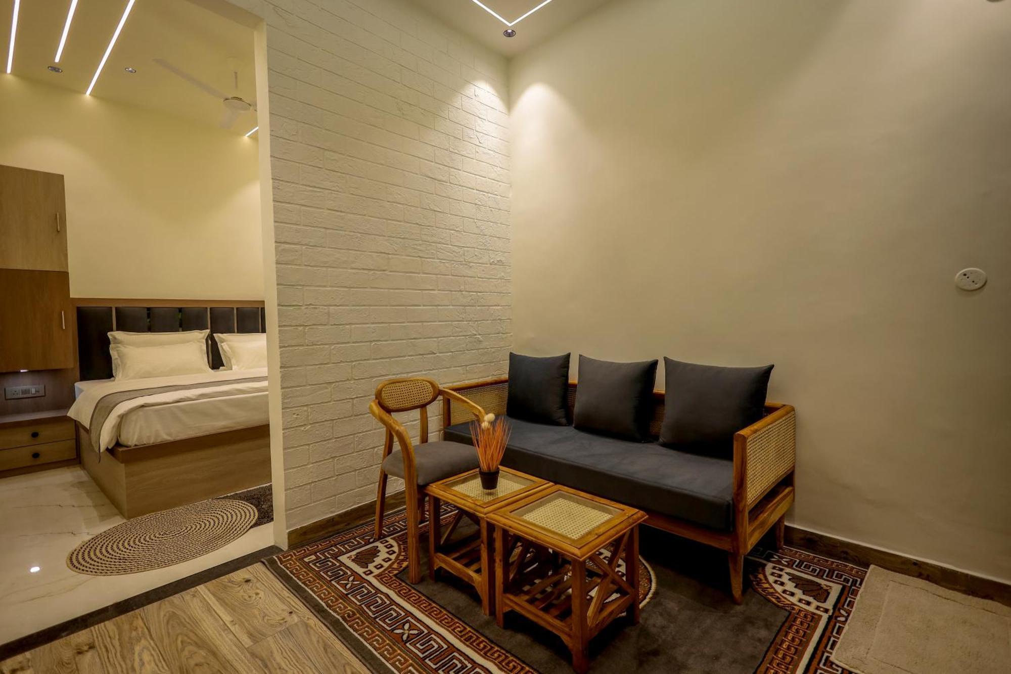 Narayana Homes マトゥラー エクステリア 写真